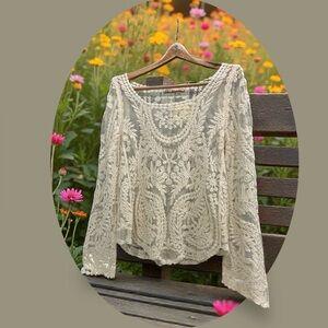 E2 Clothing Mesh/Lace Long Sleeve Layering Top. Size: Small. Ivory